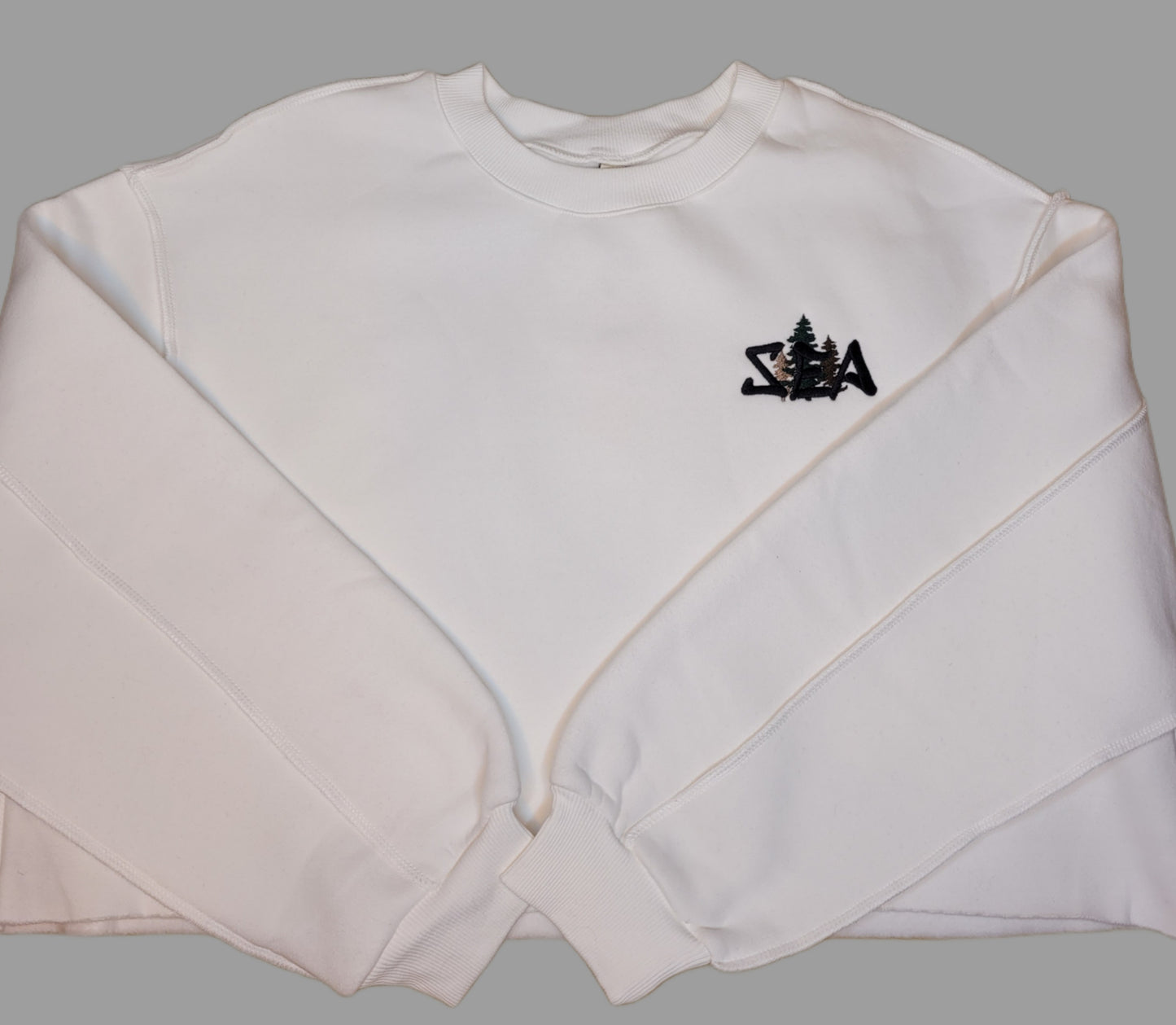 "SEA" White Pullover Cropped Top
